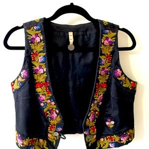 SALE! LAST CHANCE Free People Boho Embroidered Vest